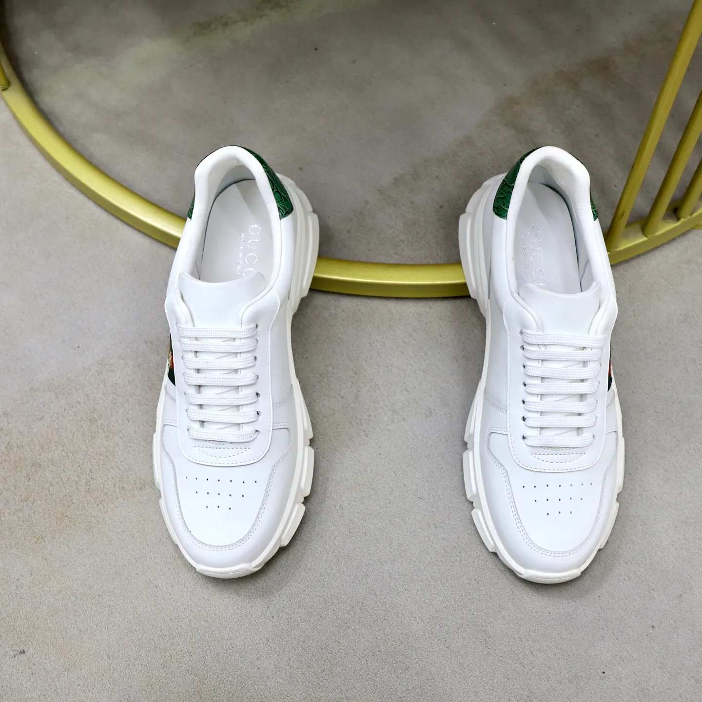 Ex-factory price: 540💰💰🙅‍♂️🙅‍♂️🙅‍♂️ Brand: GUCCI Standard code: 38-44 (45 customized) Grade: Same as the official website Material: Cowhide stitching Comfortable and breathable sheepskin lining Lightweight and wear-resistant sports outsole Style category: Men's fashionable casual shoes Running sports shoes Distinguished luxury brand elements Top luxury color: actual picture color